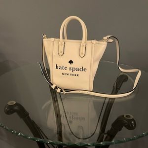 Kate spade mini crossbody white leather crossbody - adjustable strap